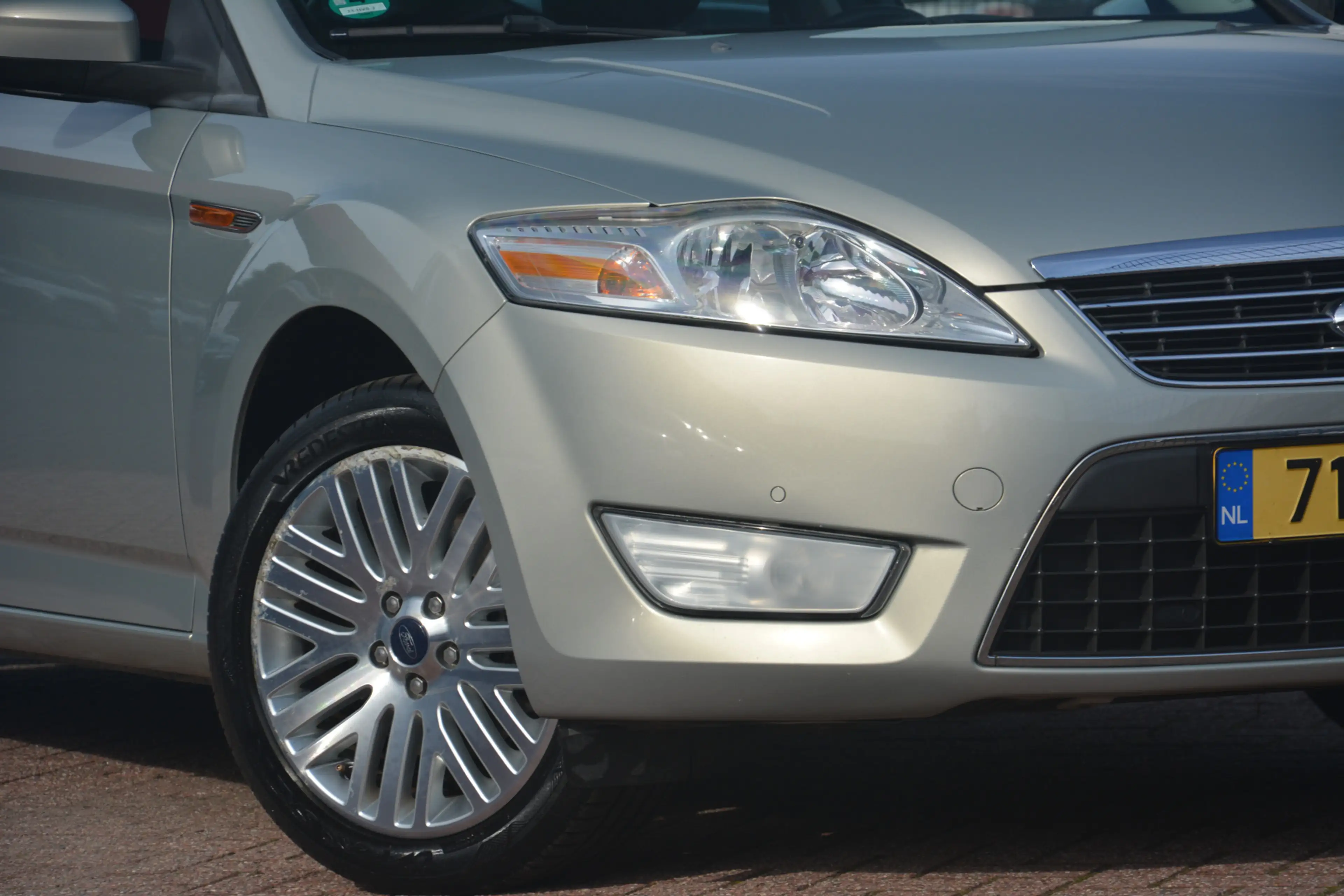 Ford Mondeo 2.0-16V Ghia Nederlandse auto 108398 NAP dealerond — photo 7