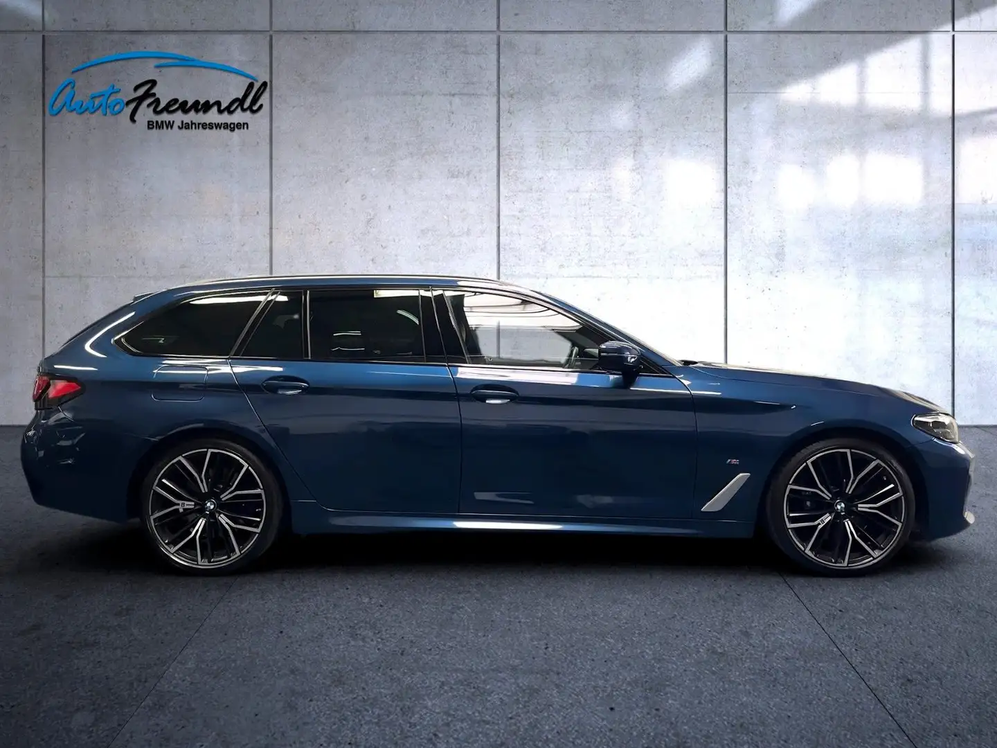BMW 530 d xDrive M Sport *20 Zoll*HuD*AHK*Standh.* Azul - 2