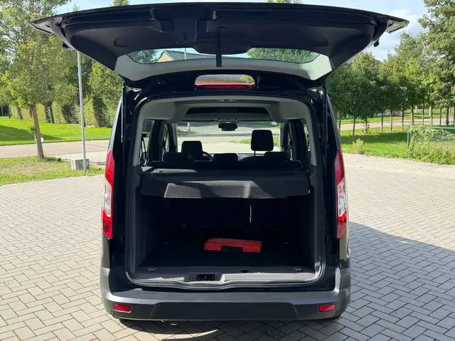 Ford Tourneo Connect view 14