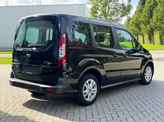 Ford Tourneo Connect view 7