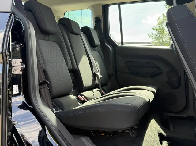 Ford Tourneo Connect view 11