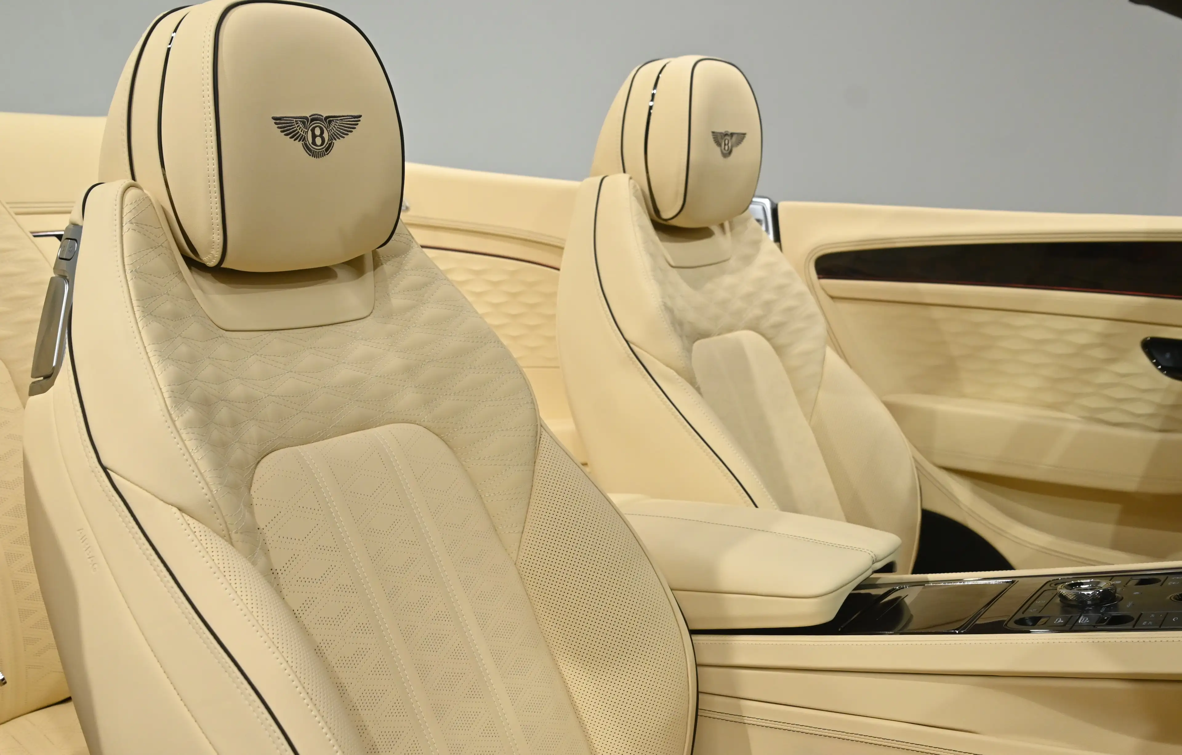 Bentley Continental GTC NEW Continental GTC Speed V8 — photo 9