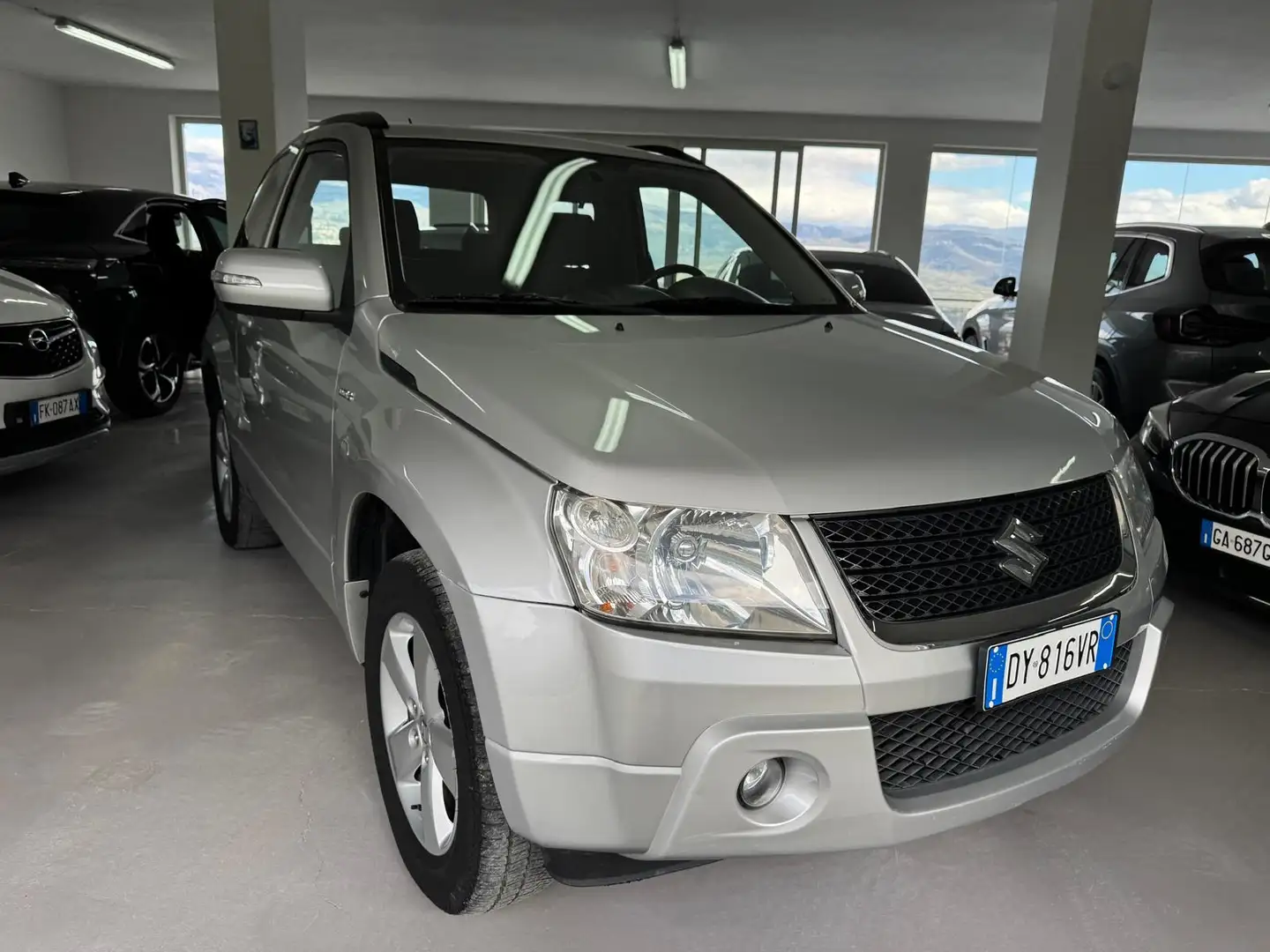 Suzuki Grand Vitara Grand Vitara II 2006 3p 1.9 ddis Special Edition Silber - 2