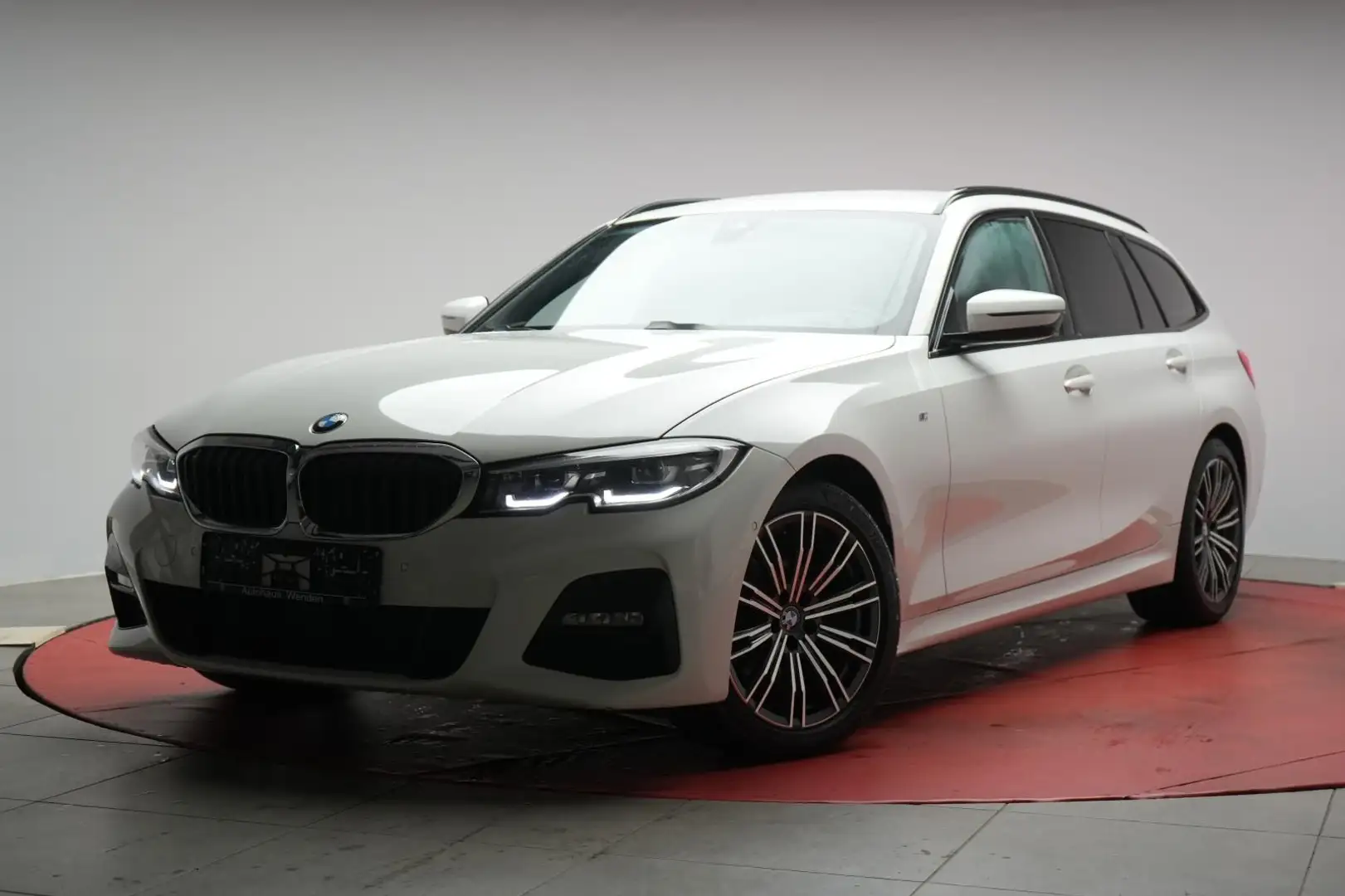 BMW 320 d Touring xDrive M Sport Navi/Temp/Kamera/Si White - 2