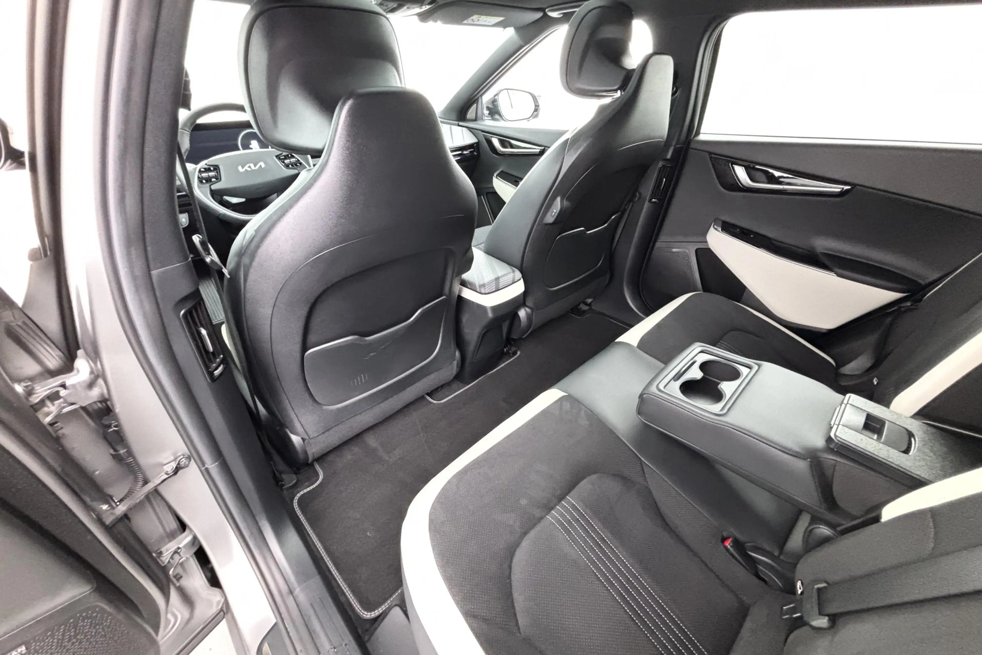 Kia EV6 GT-Line 77.4 kWh Volledig elektrische kracht in ee — photo 25