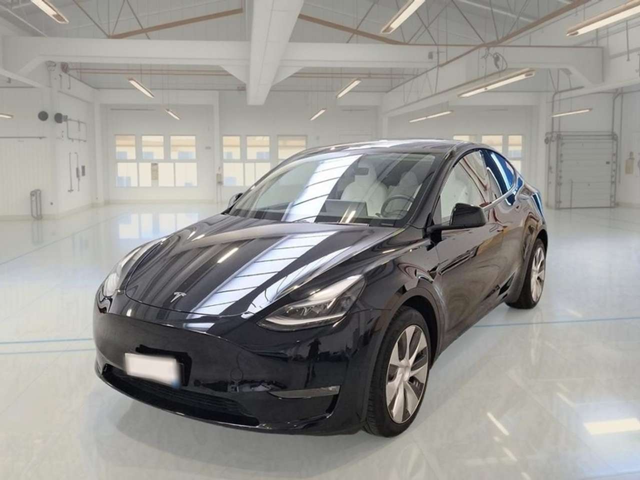 Tesla Model Y 75 KWH DUAL MOTOR LONG RANGE 4WD AUT. SUV