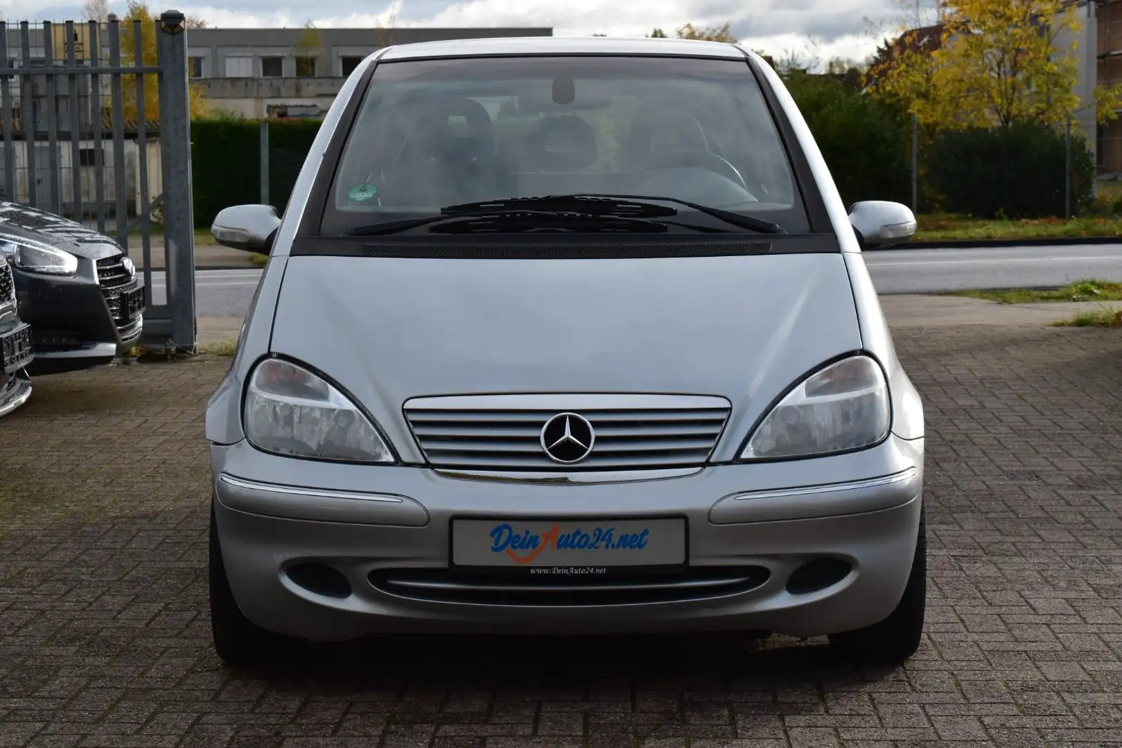 Mercedes-Benz A 140 Elegance AUT.|TÜV| Klima|Sitzheizung|El.FH Silber - 2