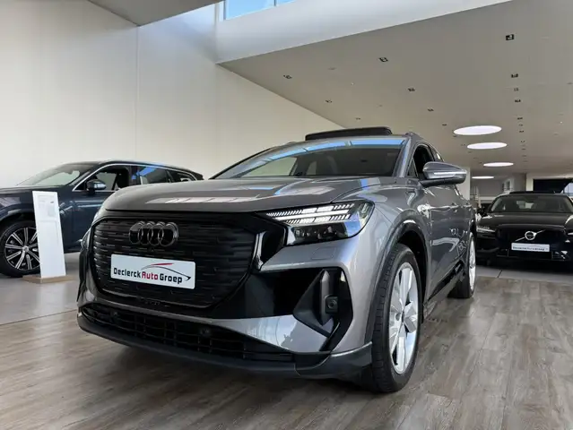 Audi Q4 e-tron 45 S-LINE*PANO*TREKHAAK*CAMERA*TOPAANBOD !!!