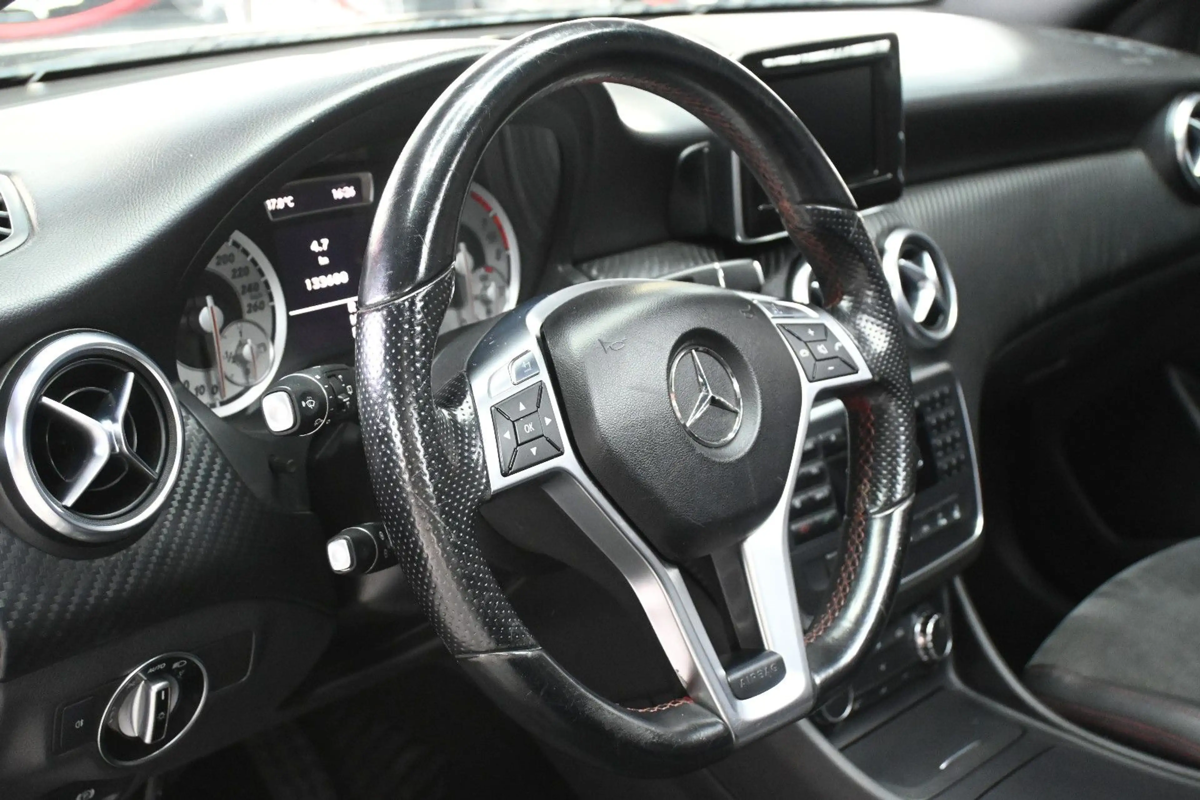 Mercedes-Benz A 200 A200 BlueEfficiency AMG-Style/Pan/Xen/Kam/1.Hand — photo 10