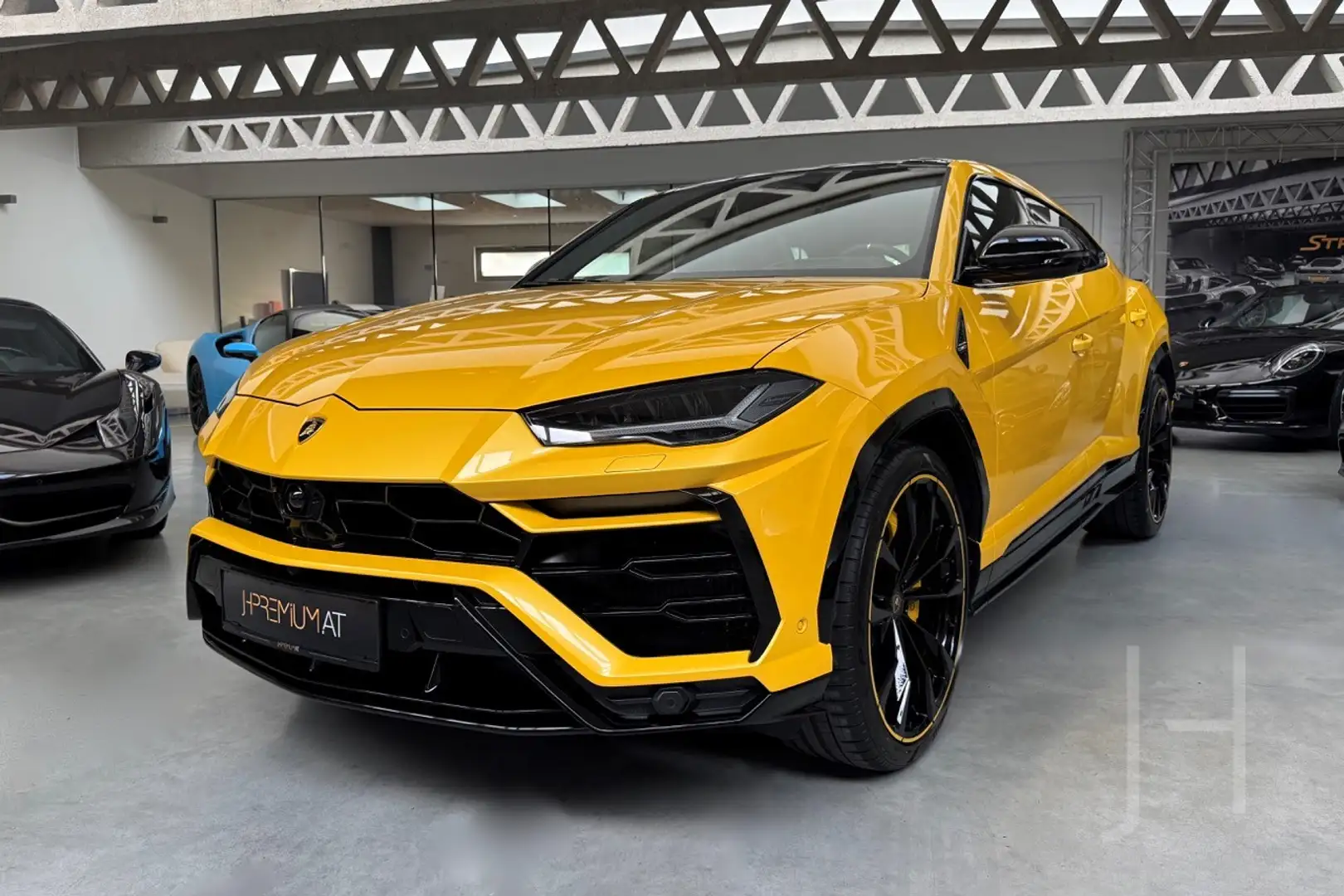 Lamborghini Urus Gelb - 1