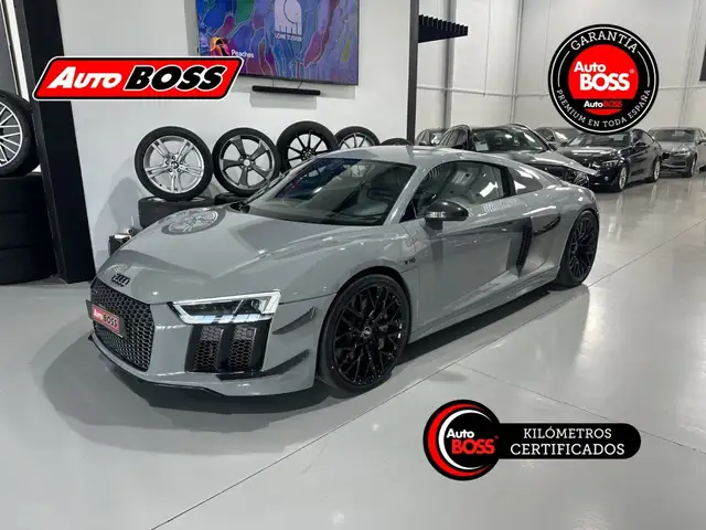 Audi R8 5.2 FSI V10 plus quattro S Tronic