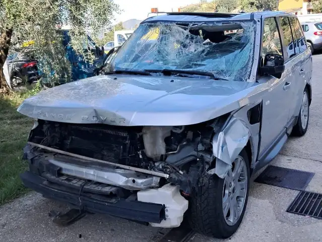 Land Rover Range Rover Sport Range Rover Sport I 2010 3.0 sdV6 SE auto 8m