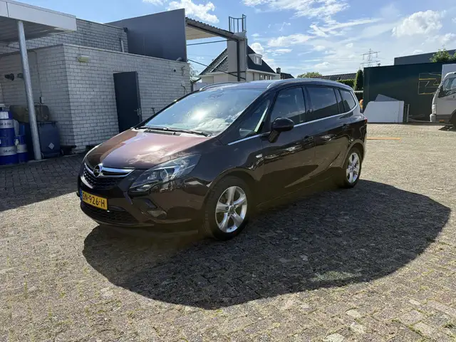 Opel Zafira Tourer 1.4 Innovation 7p. | Trekhaak | Navi | LMV | Dodeh