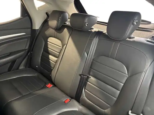 MG ZS view 9