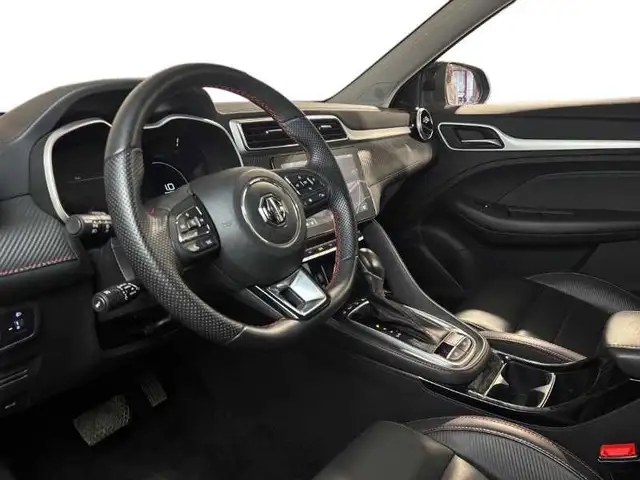 MG ZS view 11