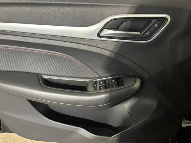 MG ZS view 10