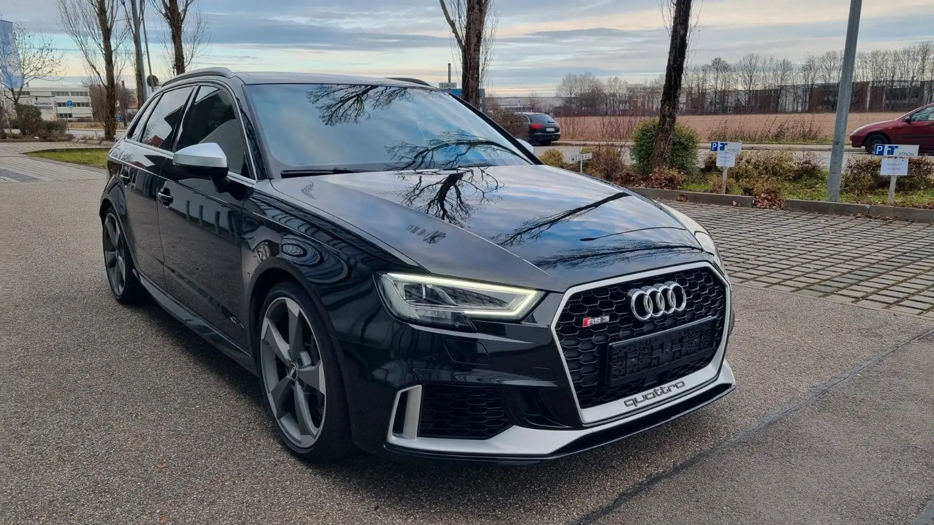 Audi RS3 Sportback 2.5TFSI B&O Pano Matrix Magenic280 Negro - 2