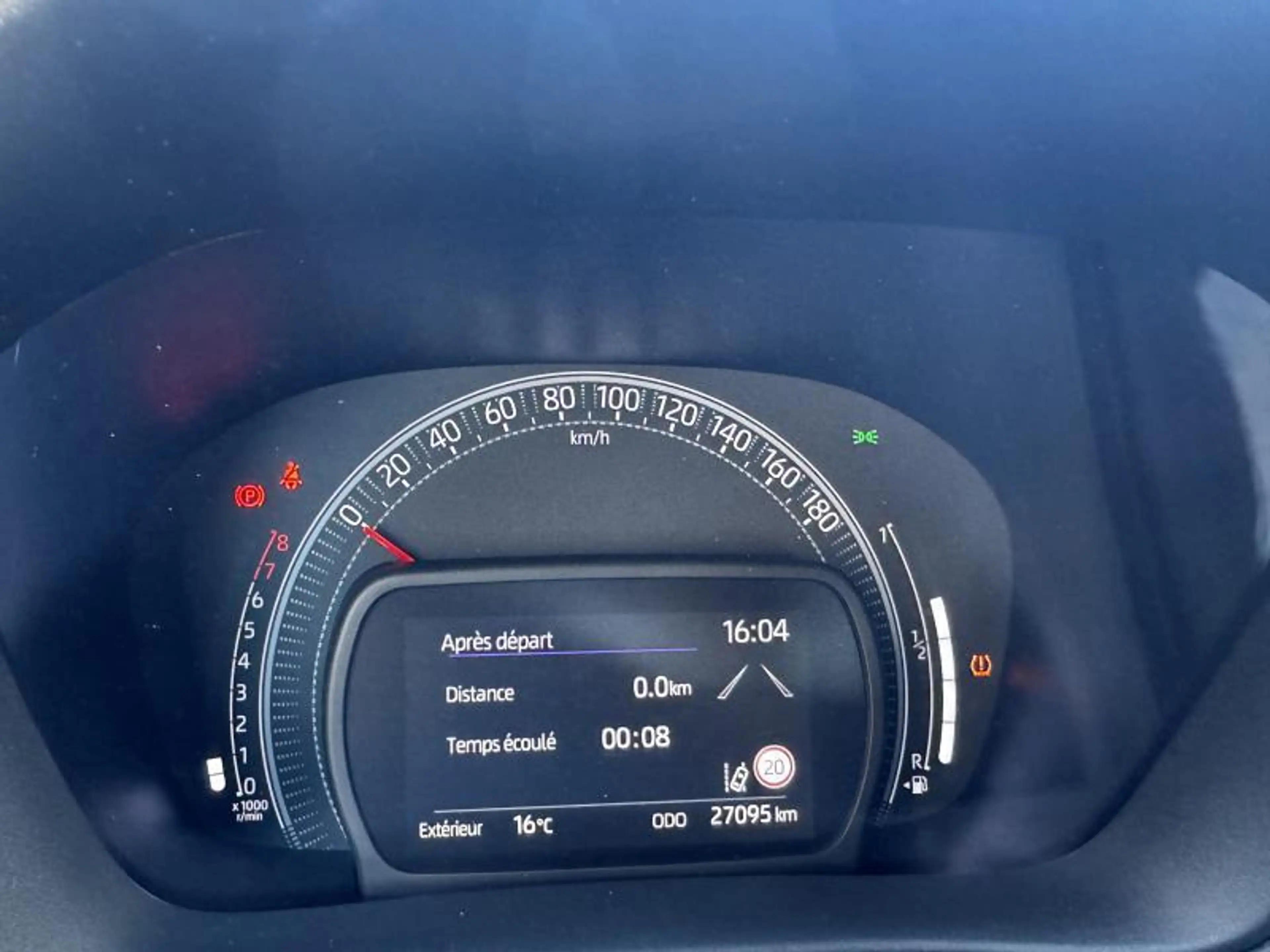 Toyota Aygo X PLAY — photo 4