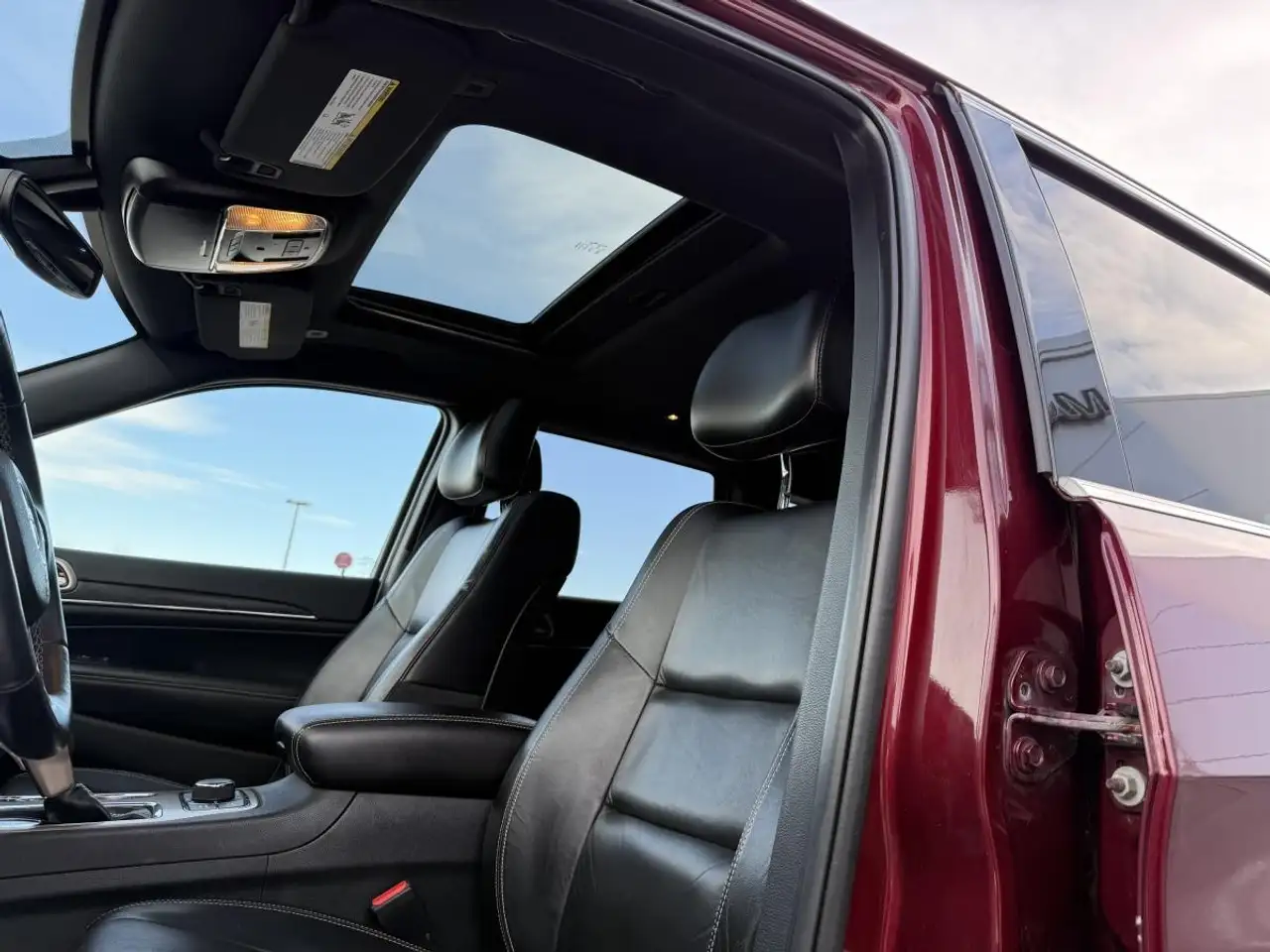 Jeep Grand Cherokee снимка Jeep Grand Cherokee