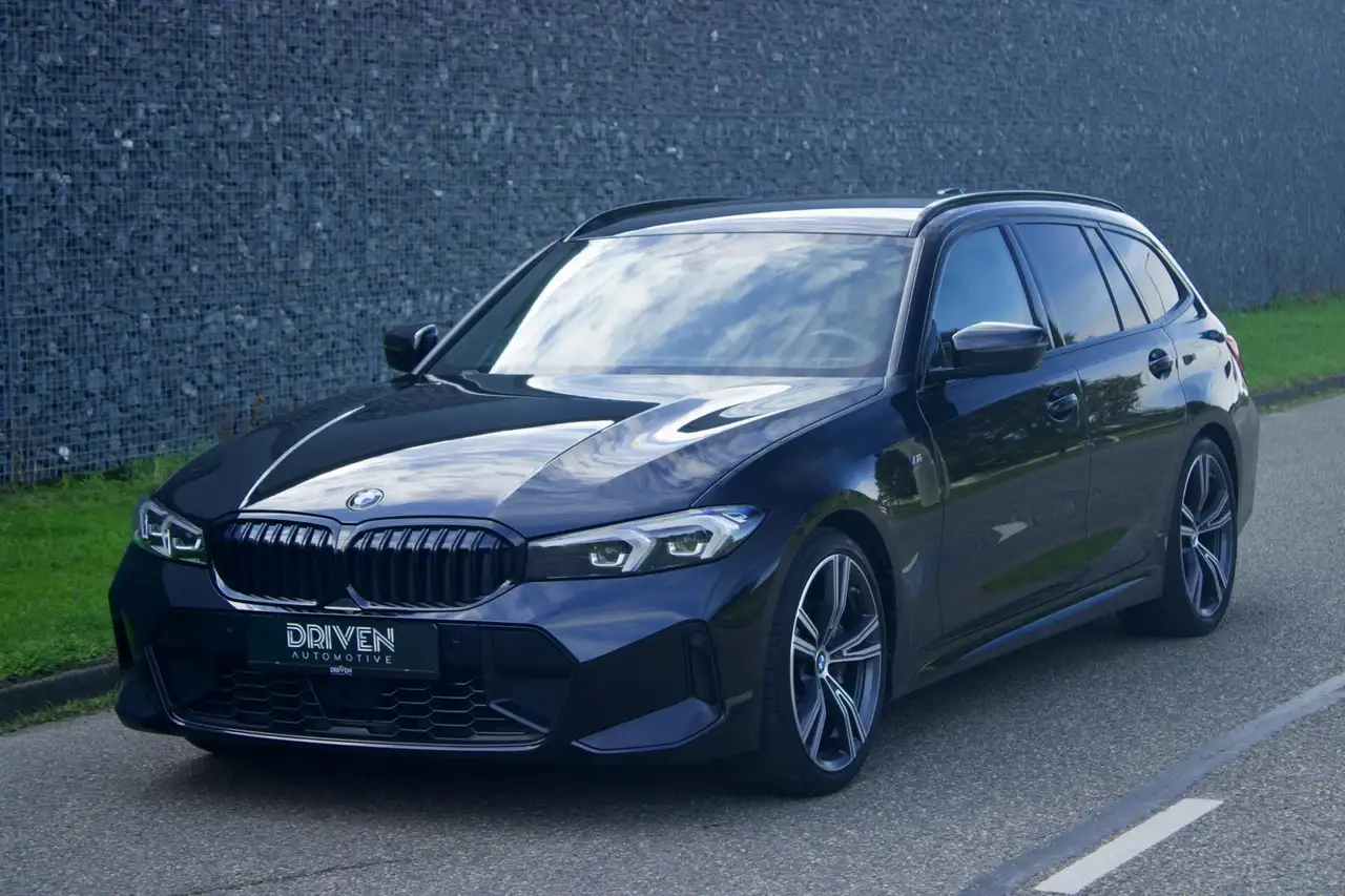 BMW 330 3-serie Touring 330i — photo 1 of 31