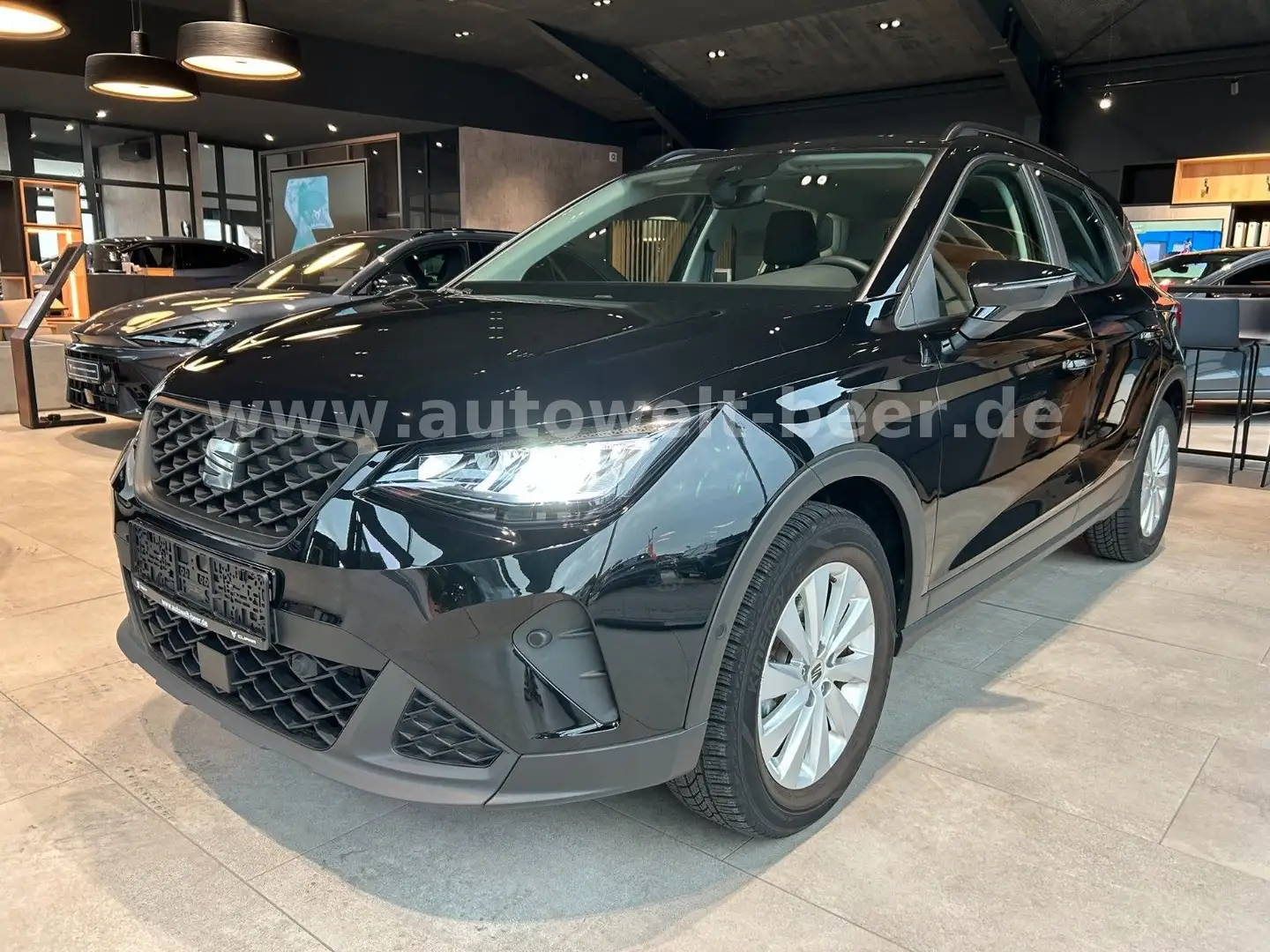 SEAT Arona Style 1.0 TSI 95PS 5-Gang *CAM*FULL LINK* Schwarz - 1