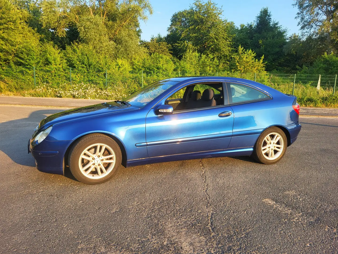 Mercedes-Benz C 200 Kompressor Sportcoupe Bleu - 1