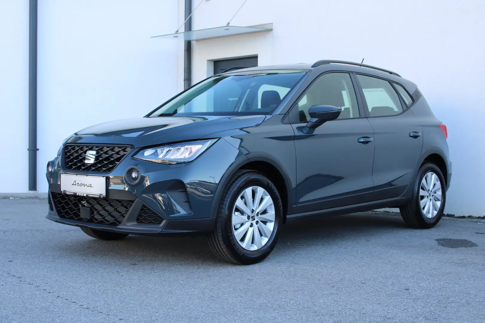 SEAT Arona Reference Edition 1.0 TSI 95 PS mit vielen Extras! Bleu - 2