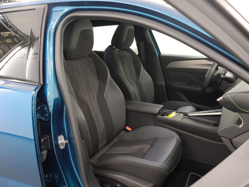 Peugeot 408 1.6 HYbrid GT 225 EAT8 First Edition | Trekhaak El — photo 10