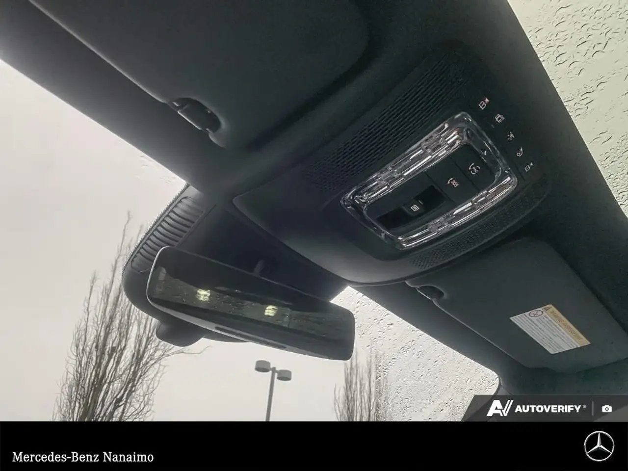 Mercedes-Benz GLA снимка Mercedes-Benz GLA