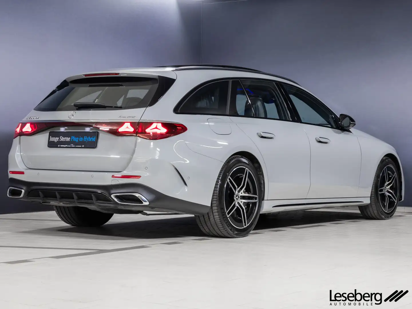 Mercedes-Benz E 300 E 300 de 4M T AMG DIG.LIGHT/Pano/Distro/AHK/360° Grau - 2