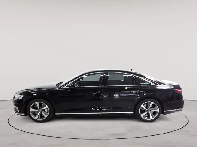 Audi A8 view 6