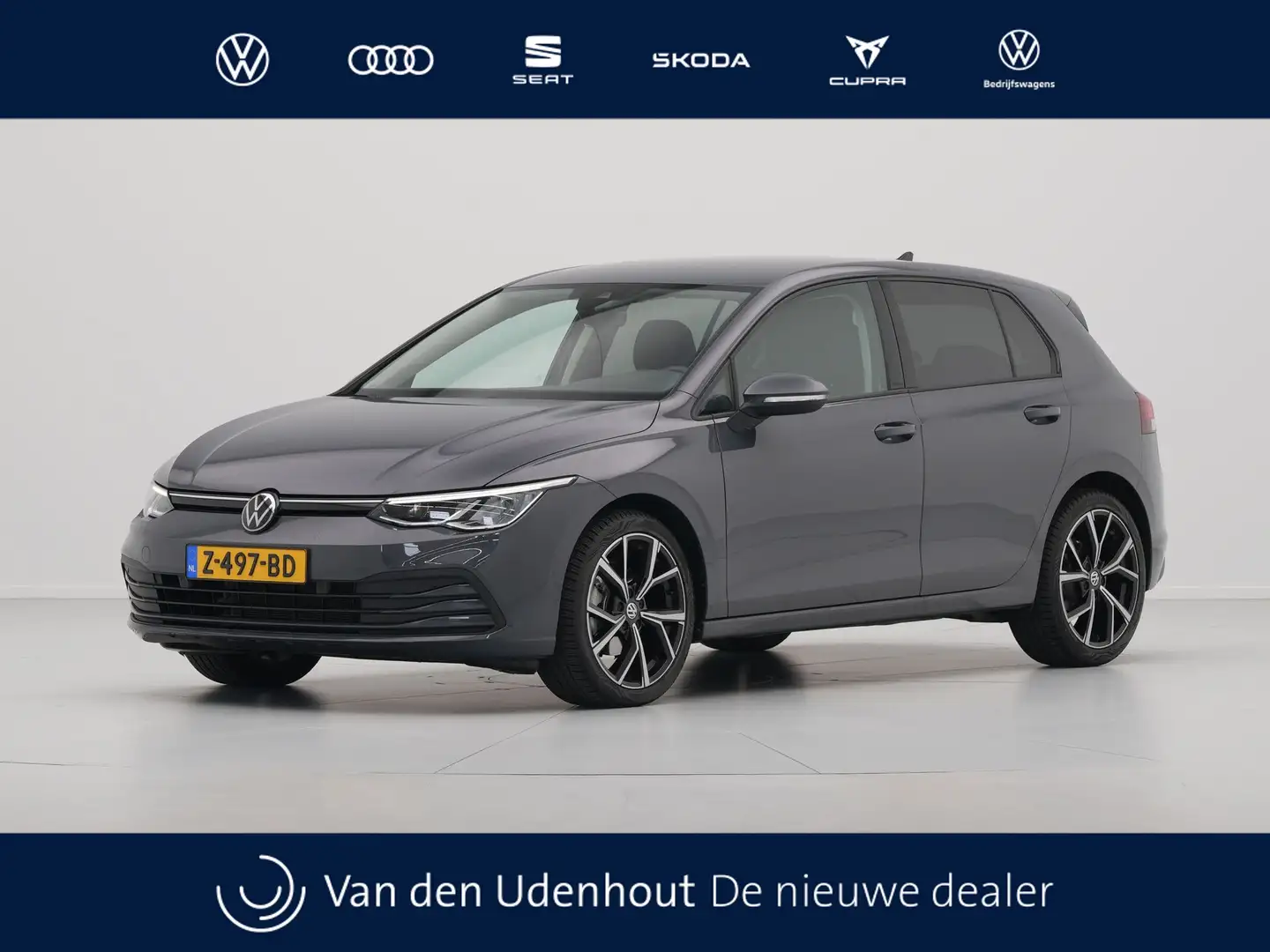 Volkswagen Golf 1.0 eTSI 110pk DSG Life Business Navigatie Massage Gris - 1