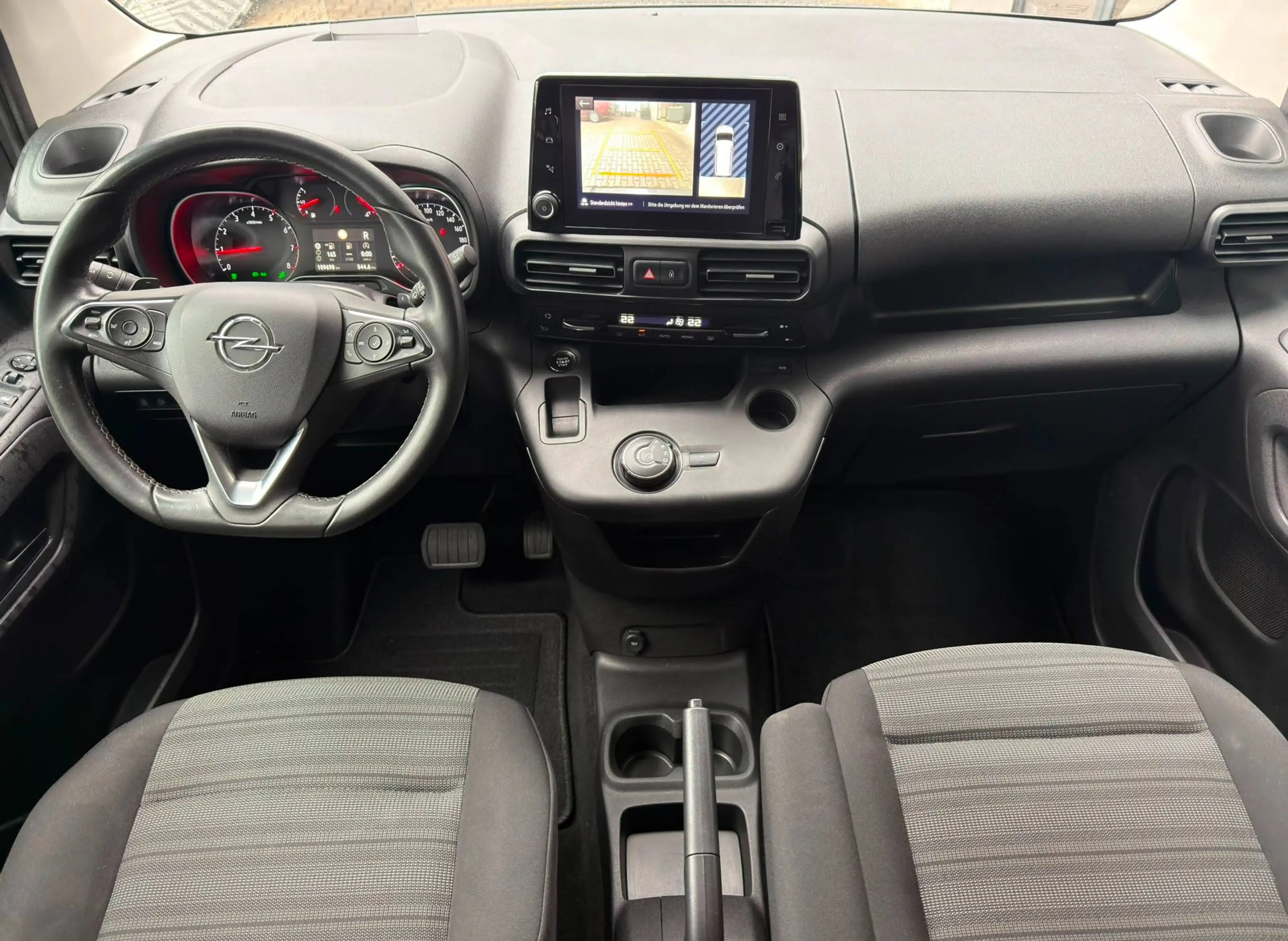 Opel Combo L2 Maxi Automatik Behindertengerecht Rollstuhlrampe — photo 9
