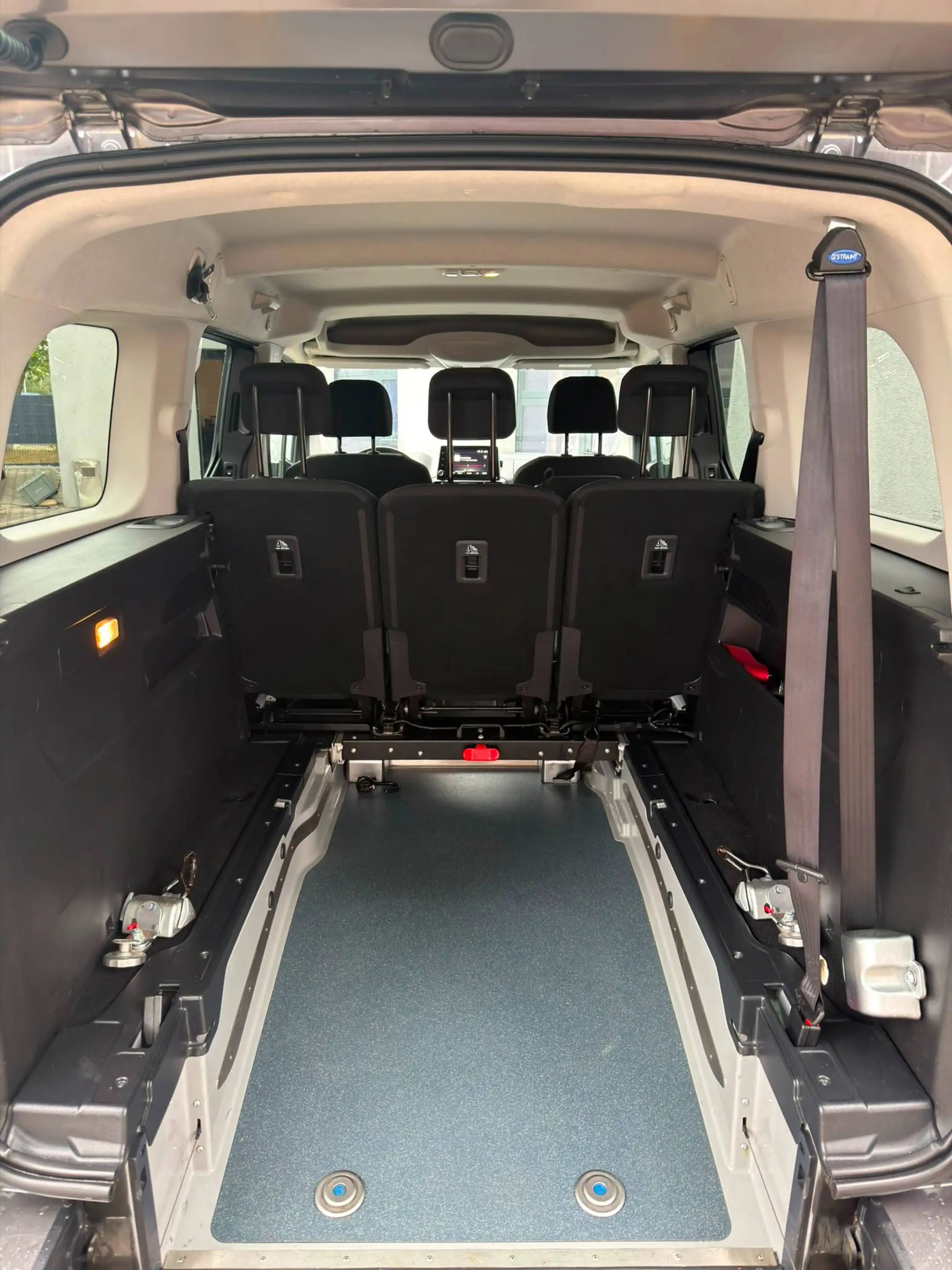 Opel Combo L2 Maxi Automatik Behindertengerecht Rollstuhlrampe — photo 14