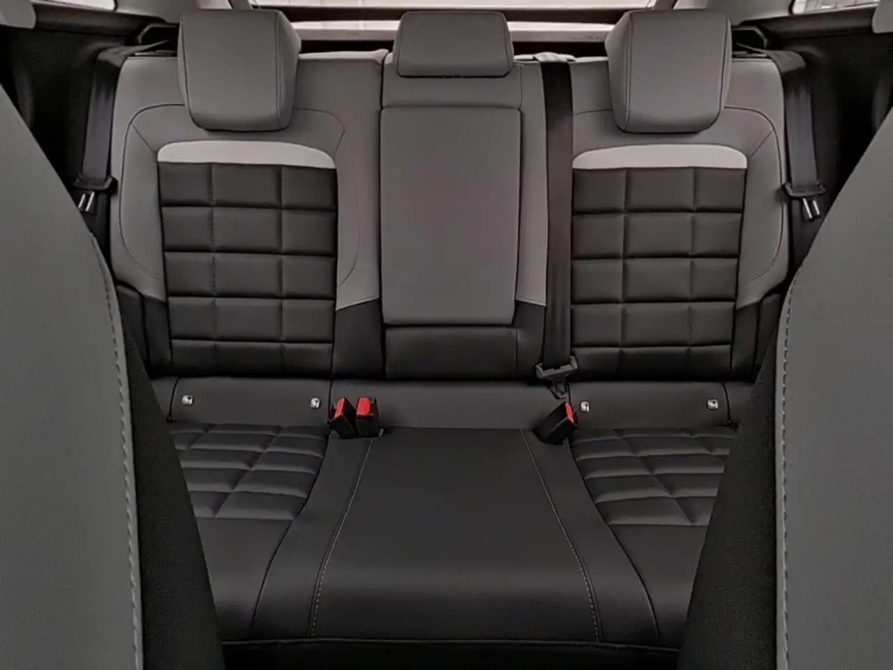 Citroen C4 2026 — фото 18