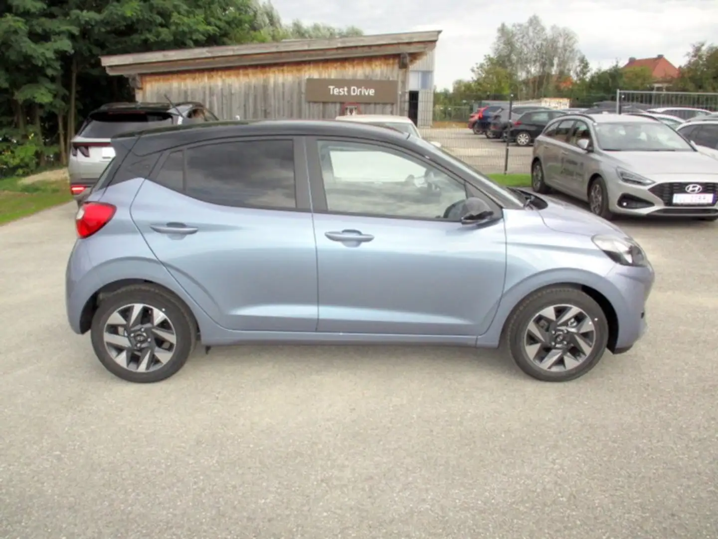 Hyundai i10 GO Plus 1,0 MT a5bu1-OO2 Schwarz - 2