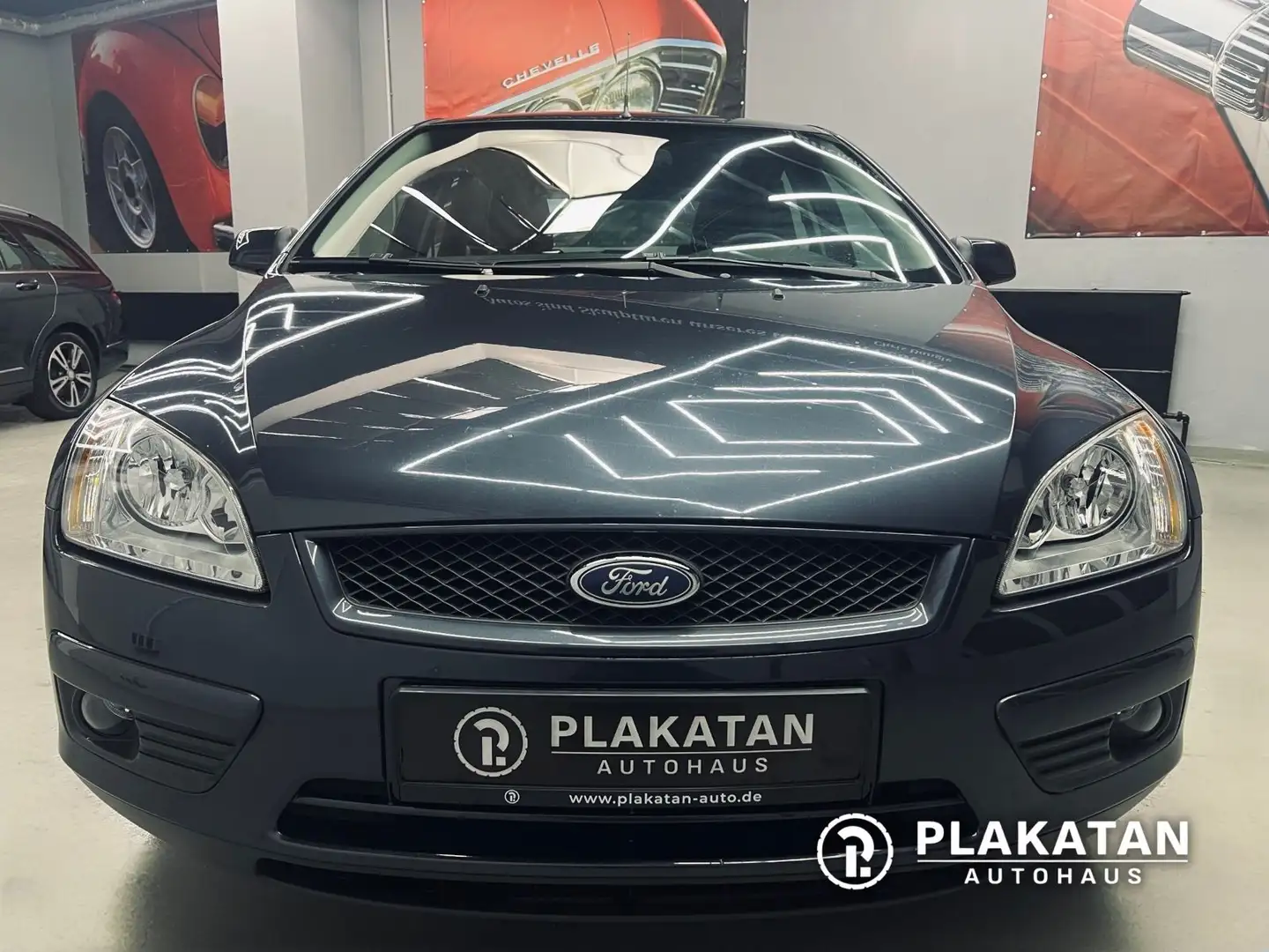 Ford Focus 1.6 Style Klima 2 Hand Neu Tüv Gris - 2