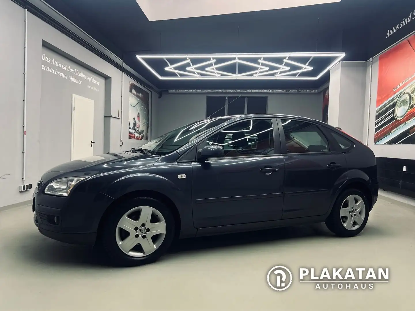 Ford Focus 1.6 Style Klima 2 Hand Neu Tüv Gris - 1