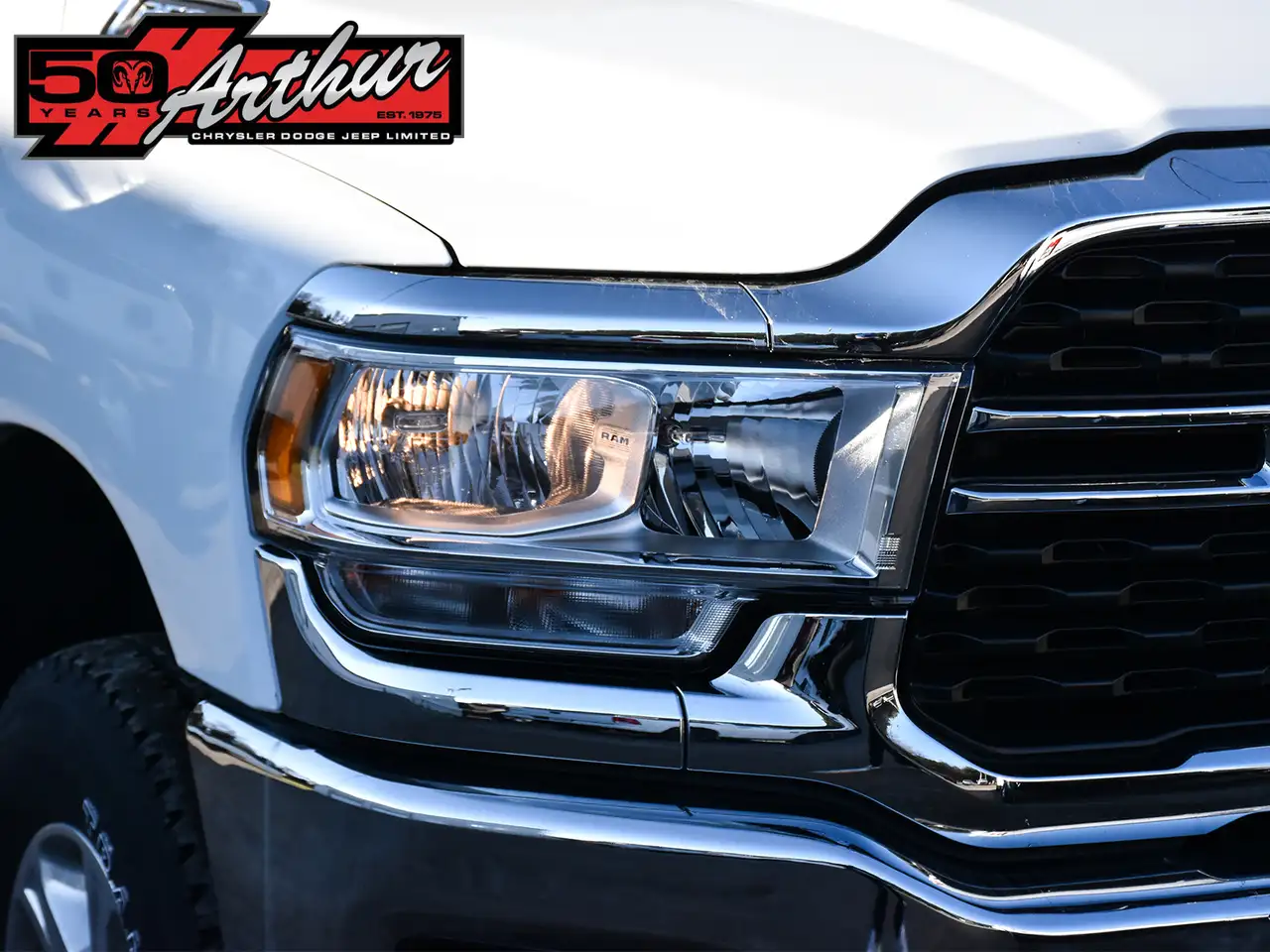 RAM 2500 снимка RAM 2500