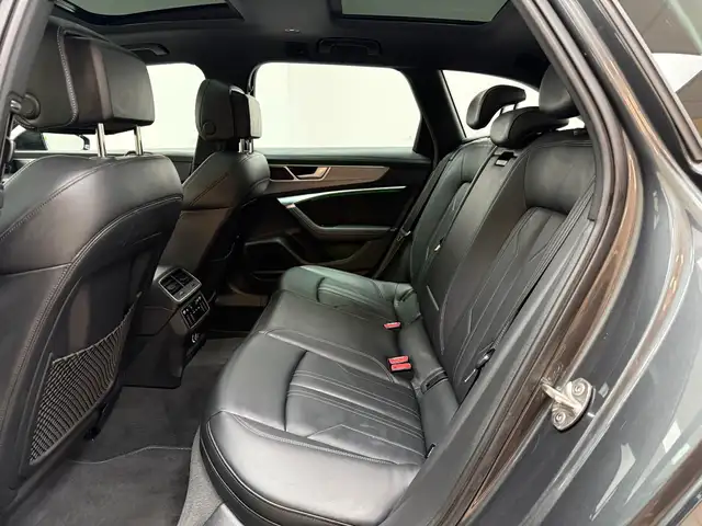 Audi S6 view 14