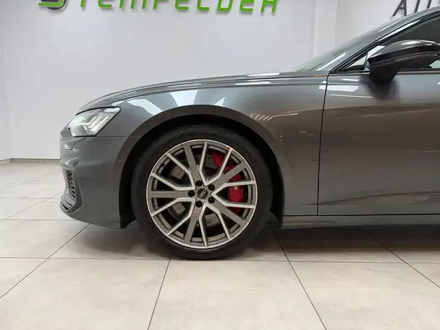 Audi S6 view 9