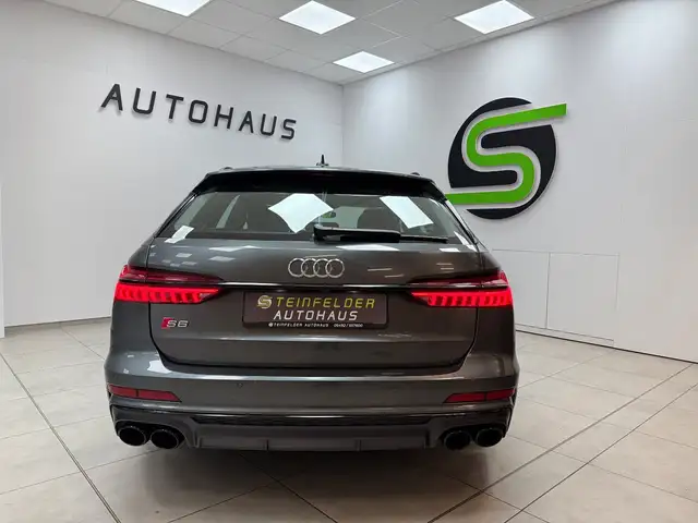 Audi S6 view 6