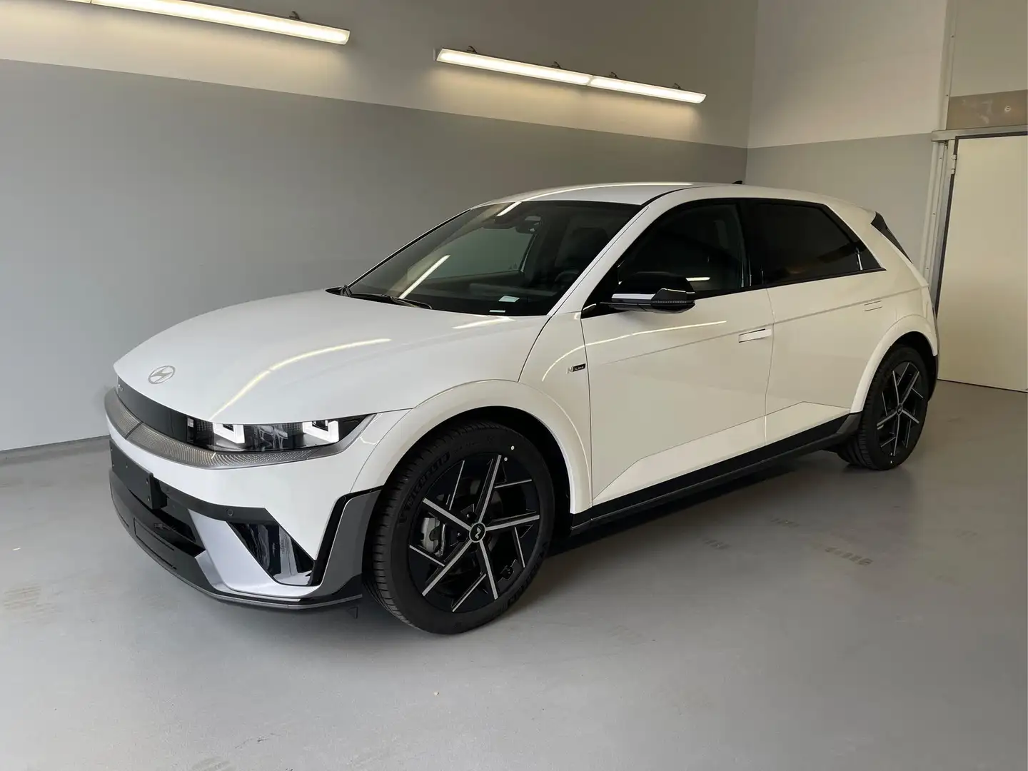 Hyundai IONIQ 5 N Line 84 kWh HeadUp+Matrix+Alu20+Navi+eHeck+Si... Weiß - 1