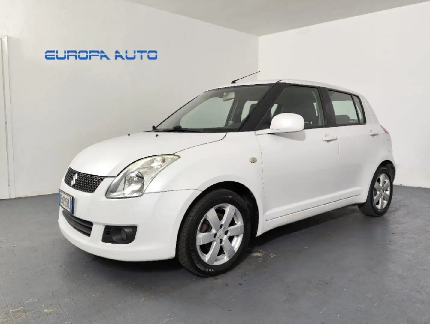 Suzuki Swift 1.3 5p. GL MTA Blanco - 1