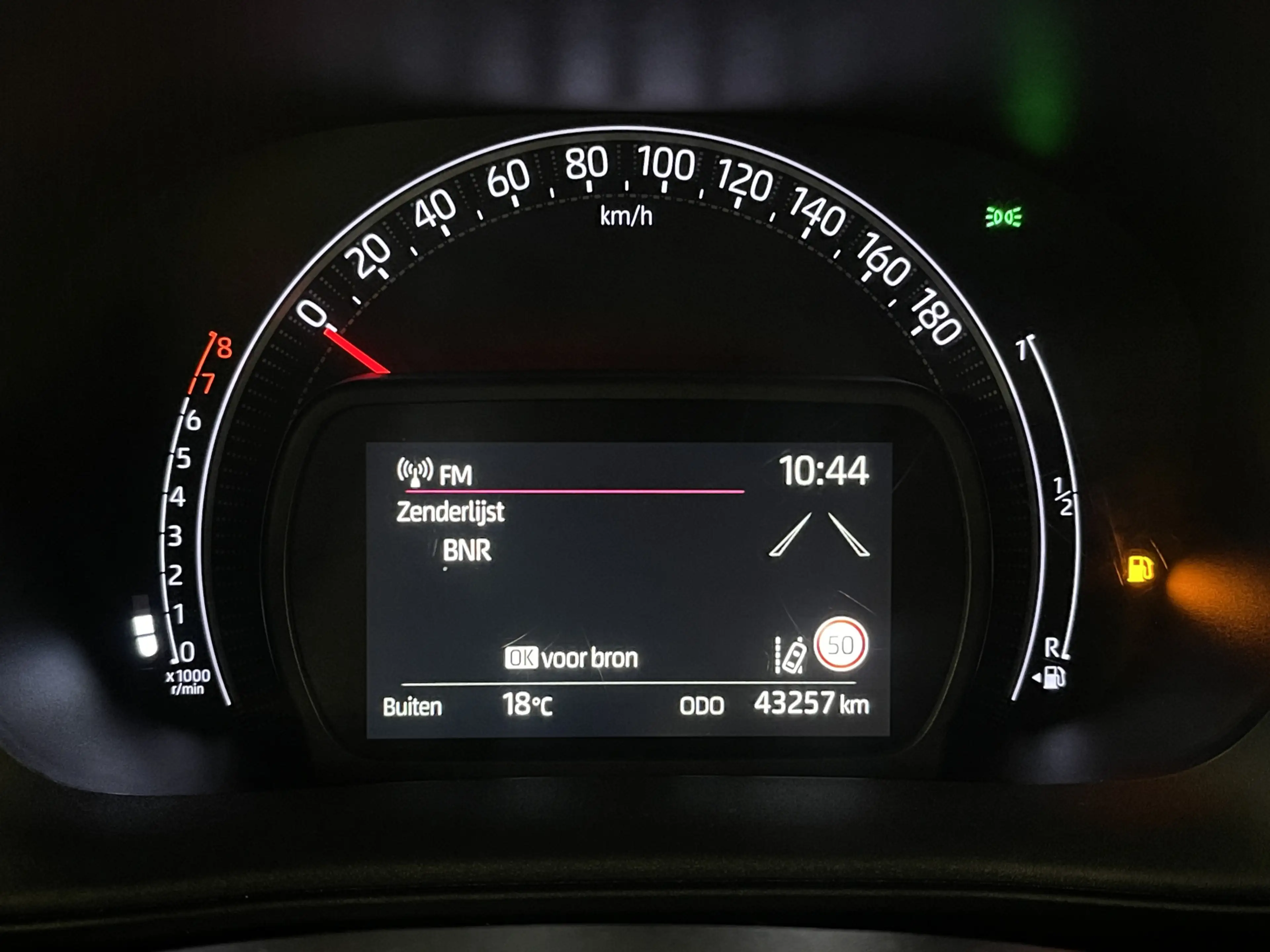 Toyota Aygo X 1.0 VVT-i MT Play | Adaptieve Cruise Control | Ach — photo 17