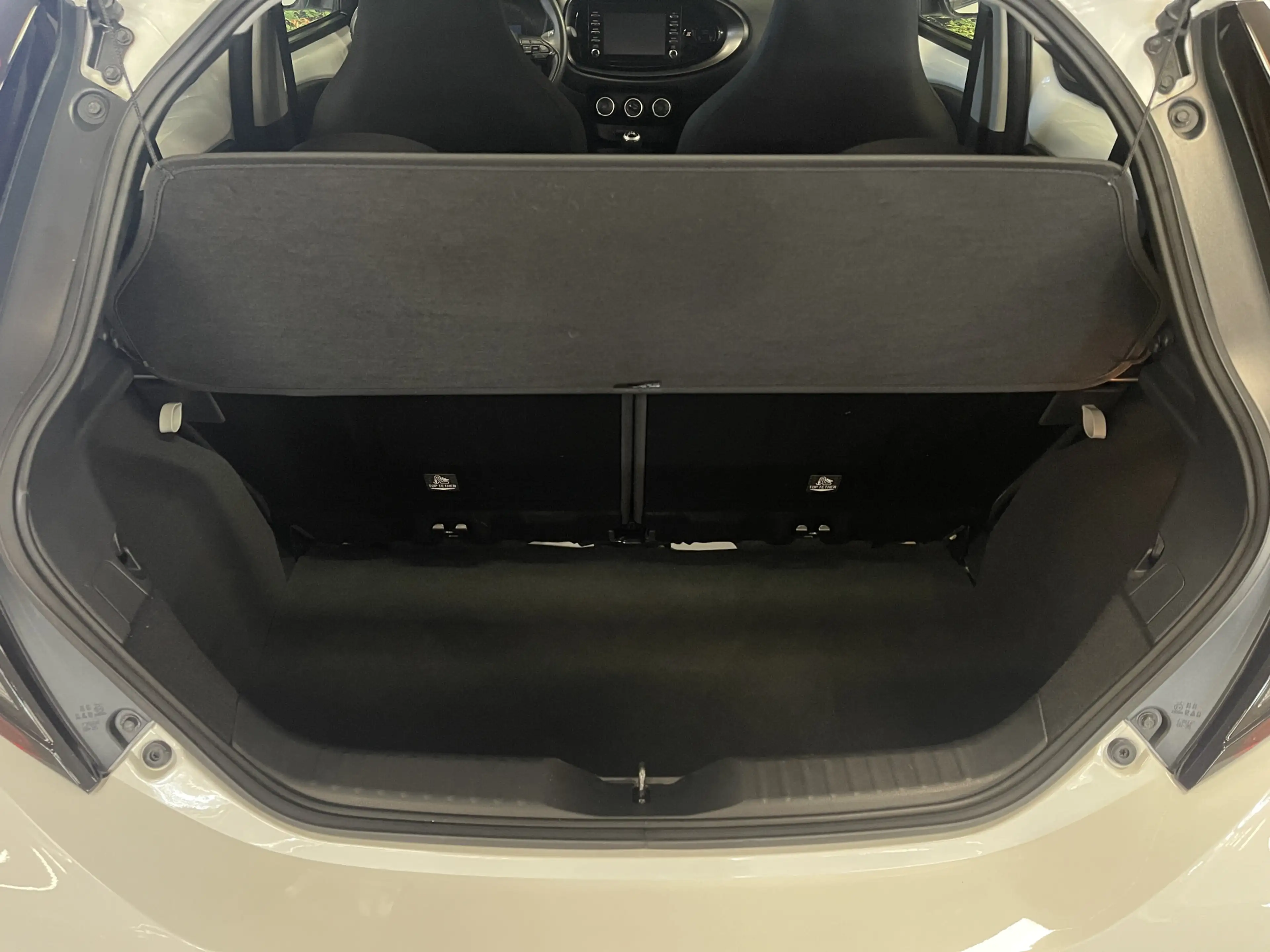 Toyota Aygo X 1.0 VVT-i MT Play | Adaptieve Cruise Control | Ach — photo 28