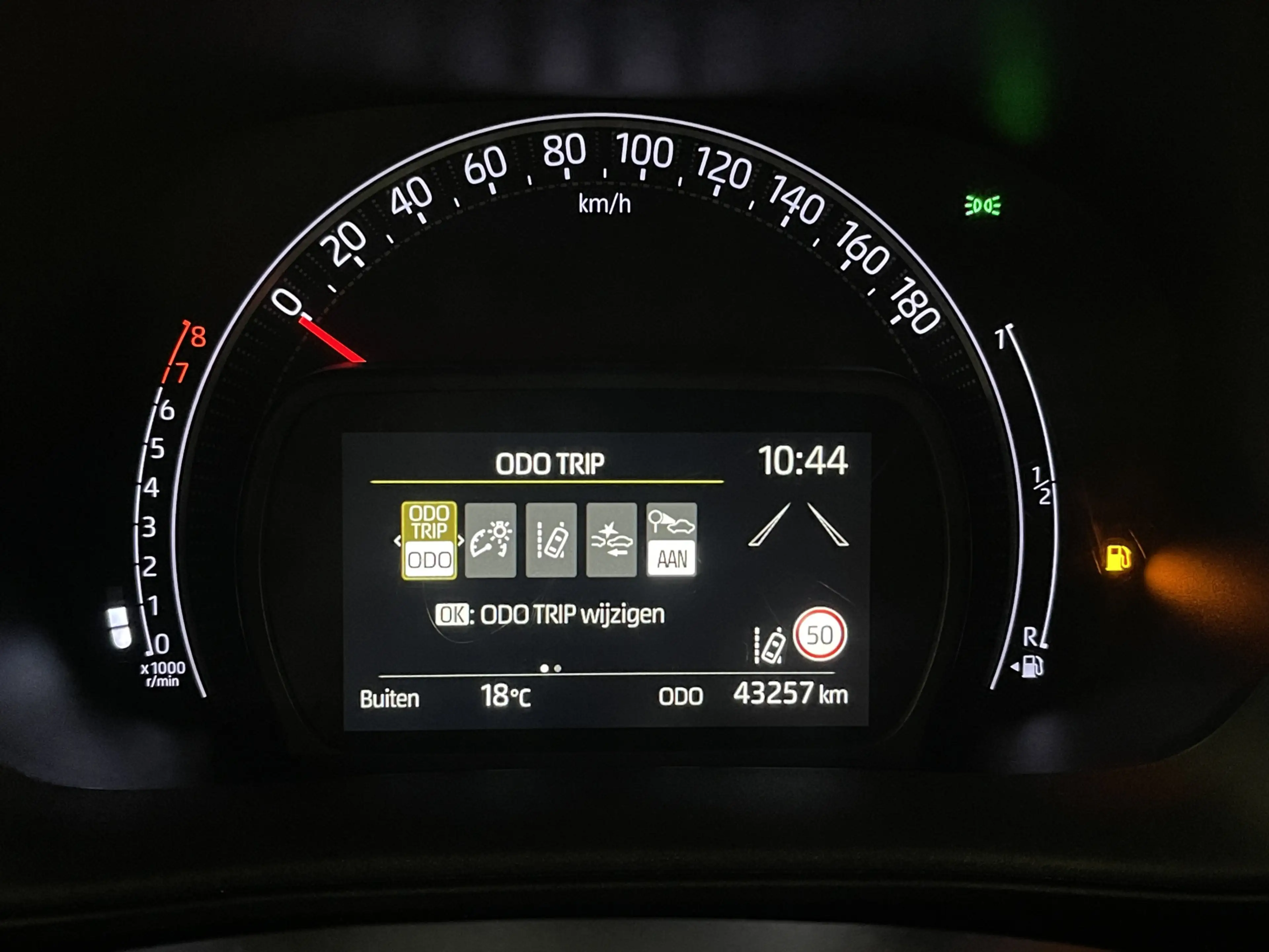 Toyota Aygo X 1.0 VVT-i MT Play | Adaptieve Cruise Control | Ach — photo 19