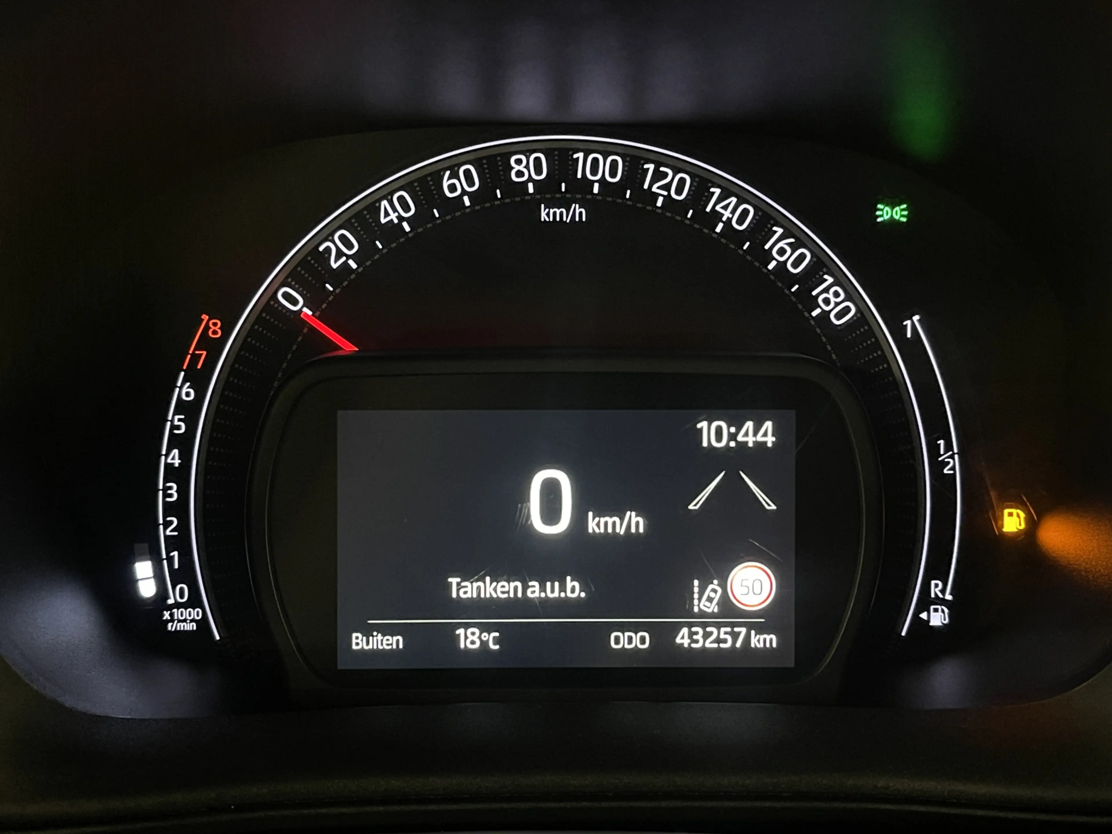 Toyota Aygo X 1.0 VVT-i MT Play | Adaptieve Cruise Control | Ach — photo 16