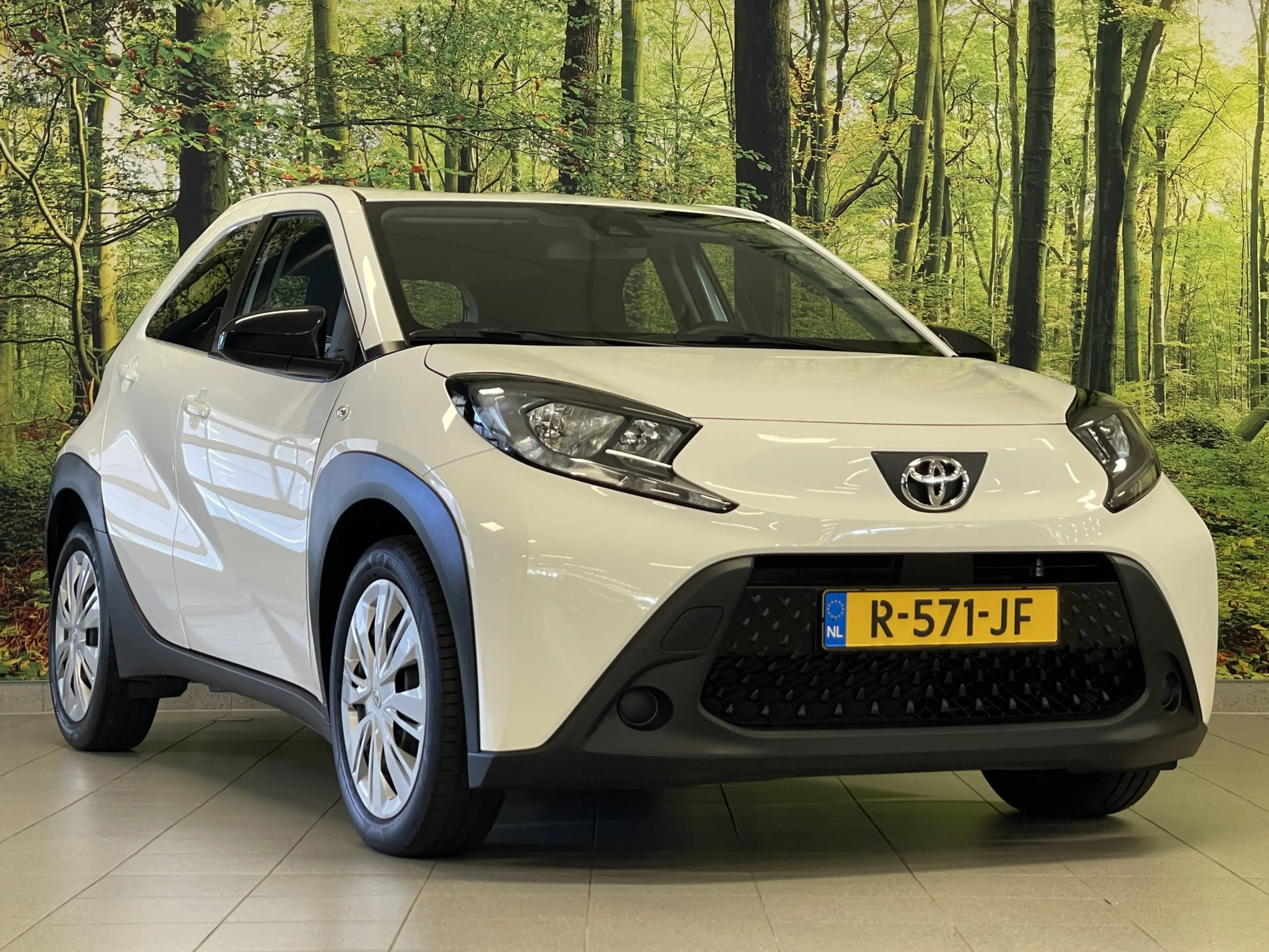 Toyota Aygo X 1.0 VVT-i MT Play | Adaptieve Cruise Control | Ach — photo 3