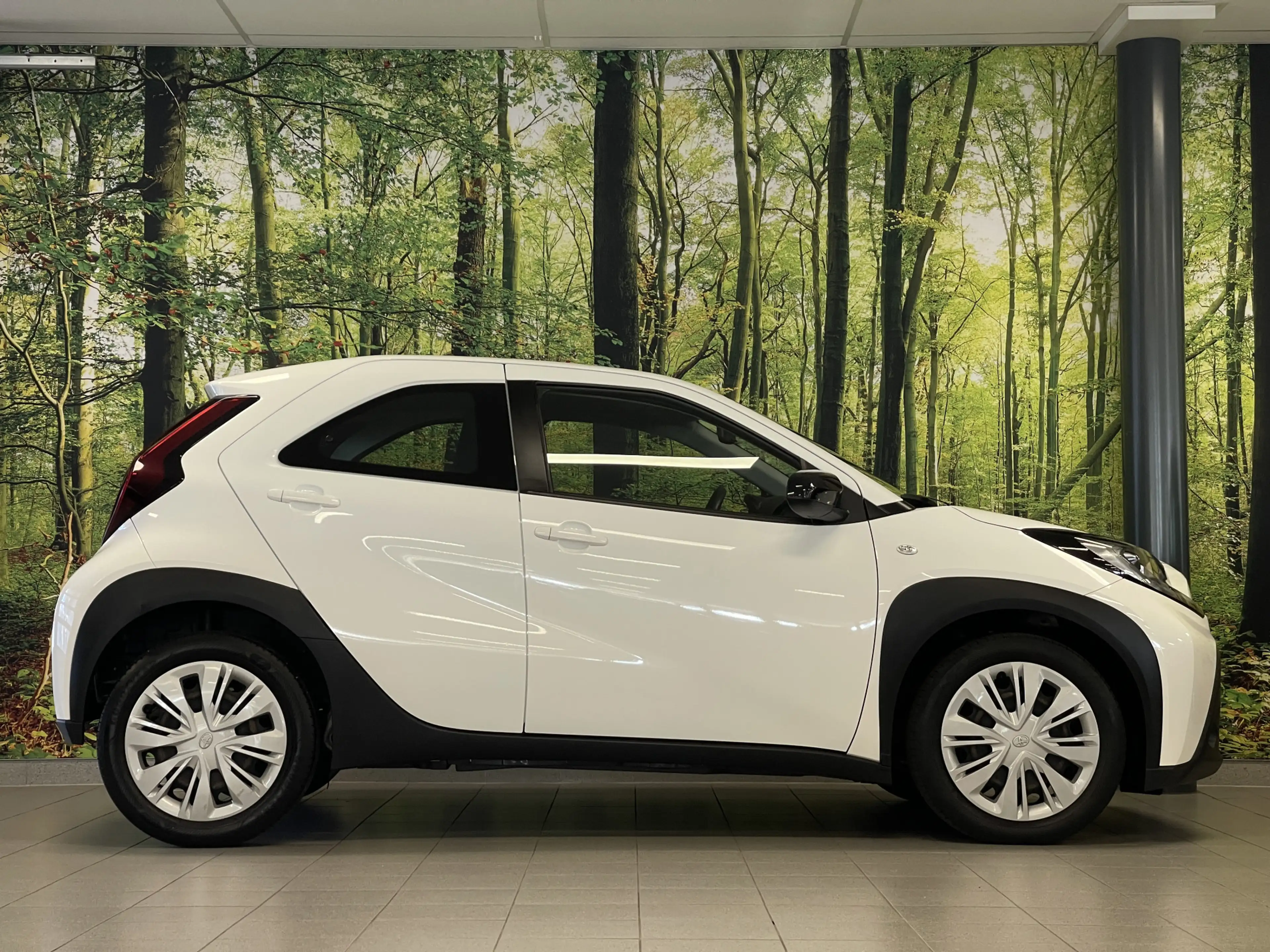 Toyota Aygo X 1.0 VVT-i MT Play | Adaptieve Cruise Control | Ach — photo 4
